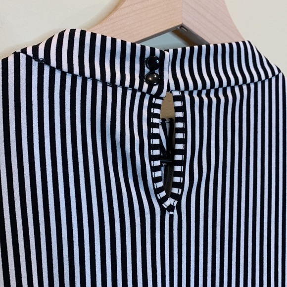 ADRIANNA PAPELL LS striped top - Picture 4 of 9